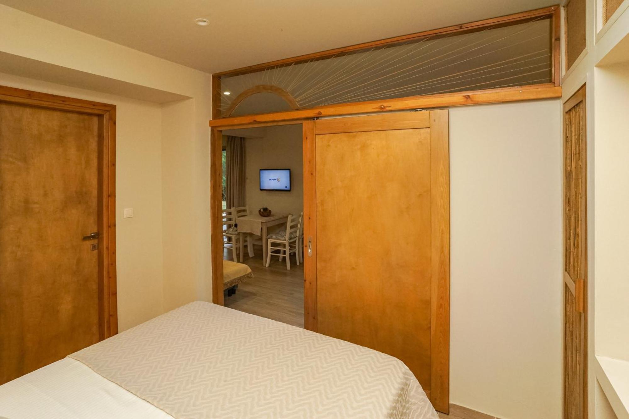 Forest Resort Suites Skiathos Troulos Exterior foto