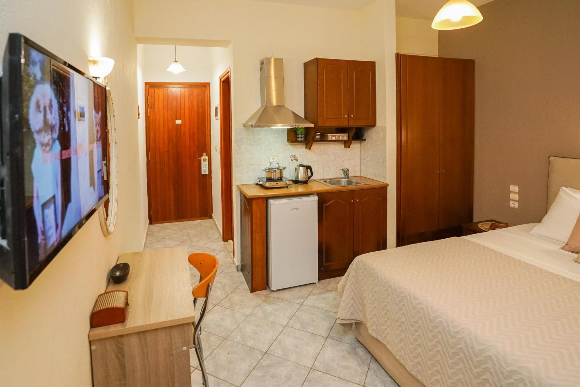 Forest Resort Suites Skiathos Troulos Exterior foto